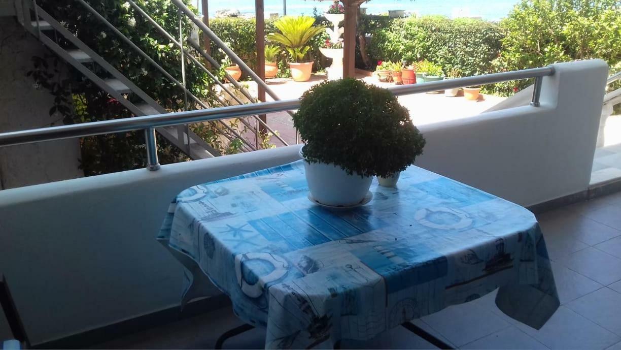 Family Sea & Garden View Apartment Preveza Exterior photo